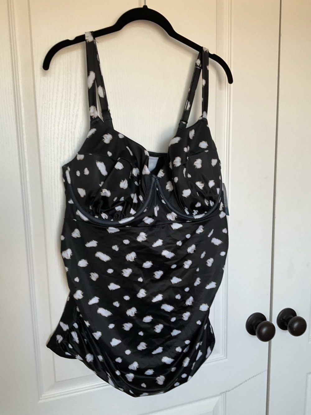Cacique Black with White Underwire Tankini Top